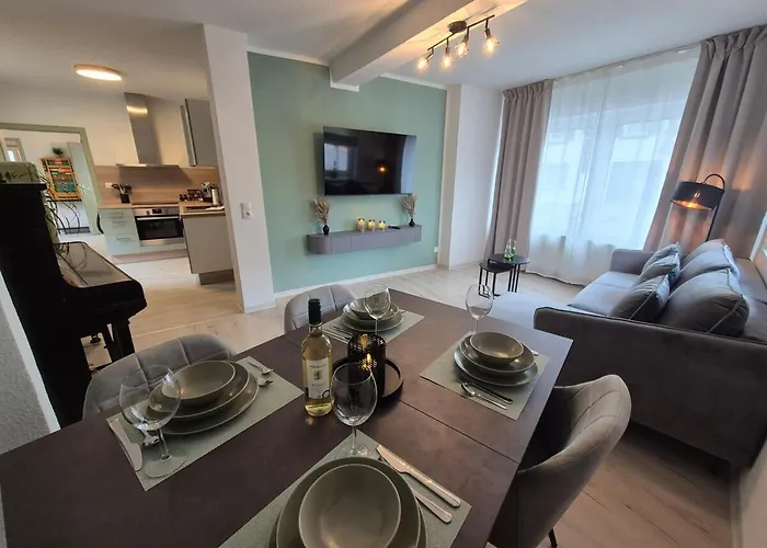 Navia Luma - Design - Stylisch, Voll Ausgestattet, Mit Parkplatz *